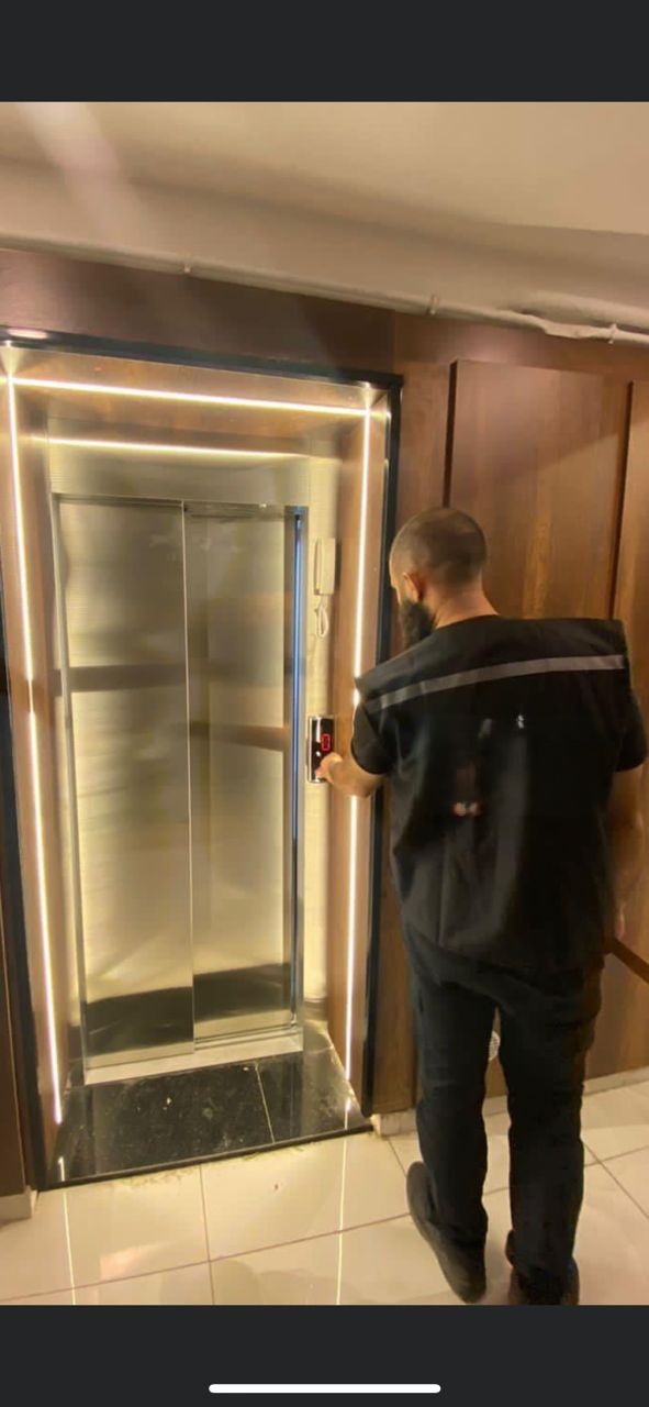 Ascenseur moderne installé par CM-Ascenseurs Oran